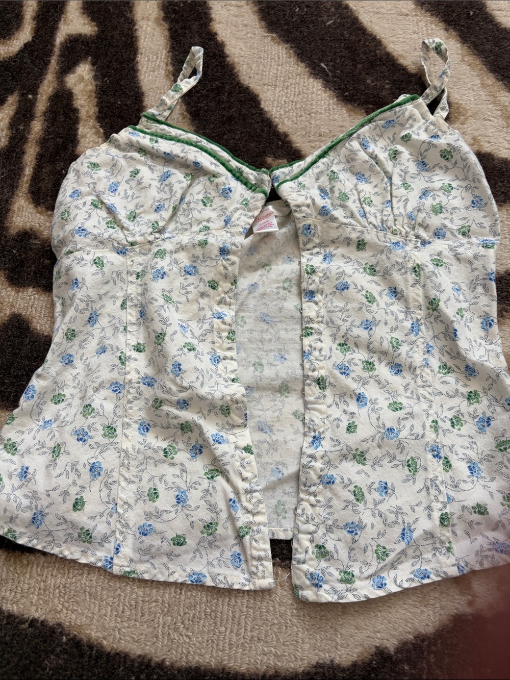 Arizona Jean Company Floral White Camisole with Blue and Green Print